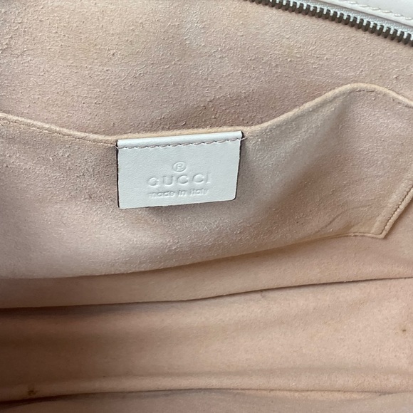 Ivory Chevron Heart Wristlet - Picture 8 of 10